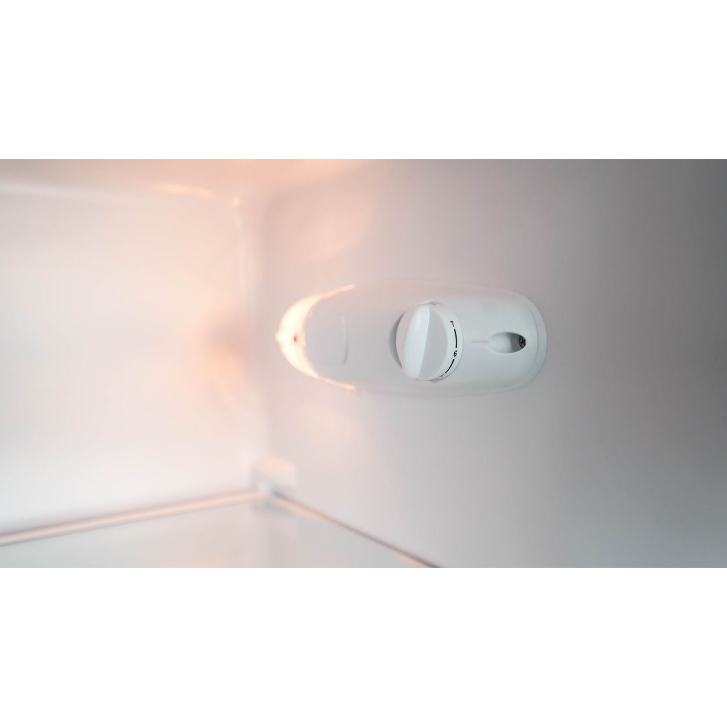 Réfrigérateur à congélateur supérieur Danby (DPF074B2WDB-6) - Blanc